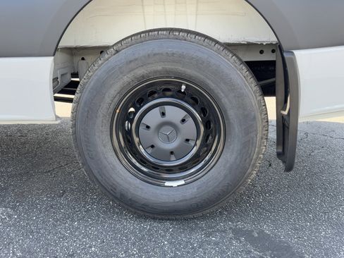 New 2025 Mercedes-Benz Sprinter 2500 image 21