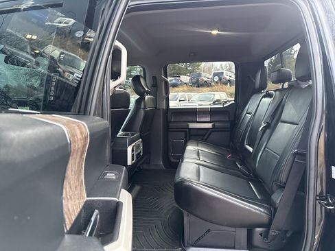 Certified 2018 Ford F350 Lariat w/ Chrome Package image 18