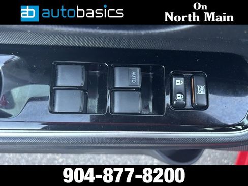 Used 2015 Toyota Prius C Two image 17