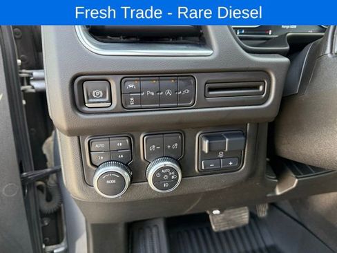 Used 2022 GMC Yukon SLT w/ Max Trailering Package AWD/4WD image 17