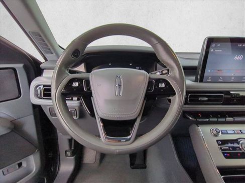 Used 2020 Lincoln Aviator Reserve AWD/4WD image 28