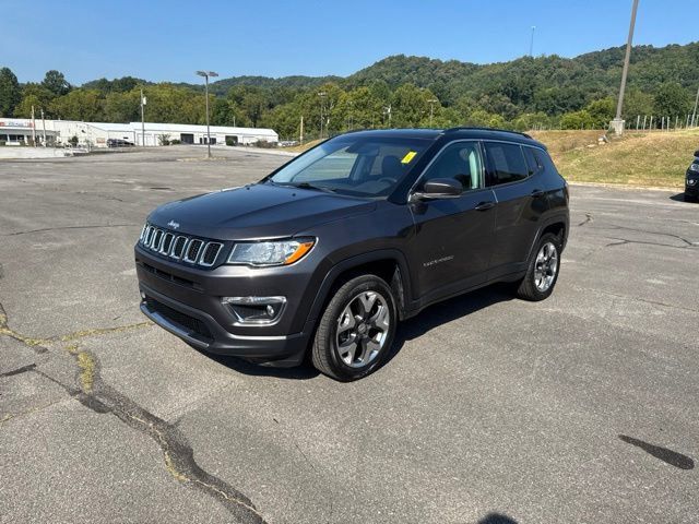 Used 2019 Jeep Compass Limited AWD/4WD image 4