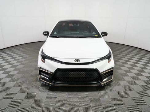 Used 2022 Toyota Corolla SE FWD image 30