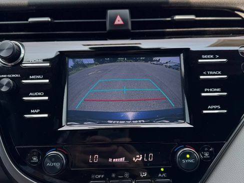 Used 2019 Toyota Camry LE FWD image 17