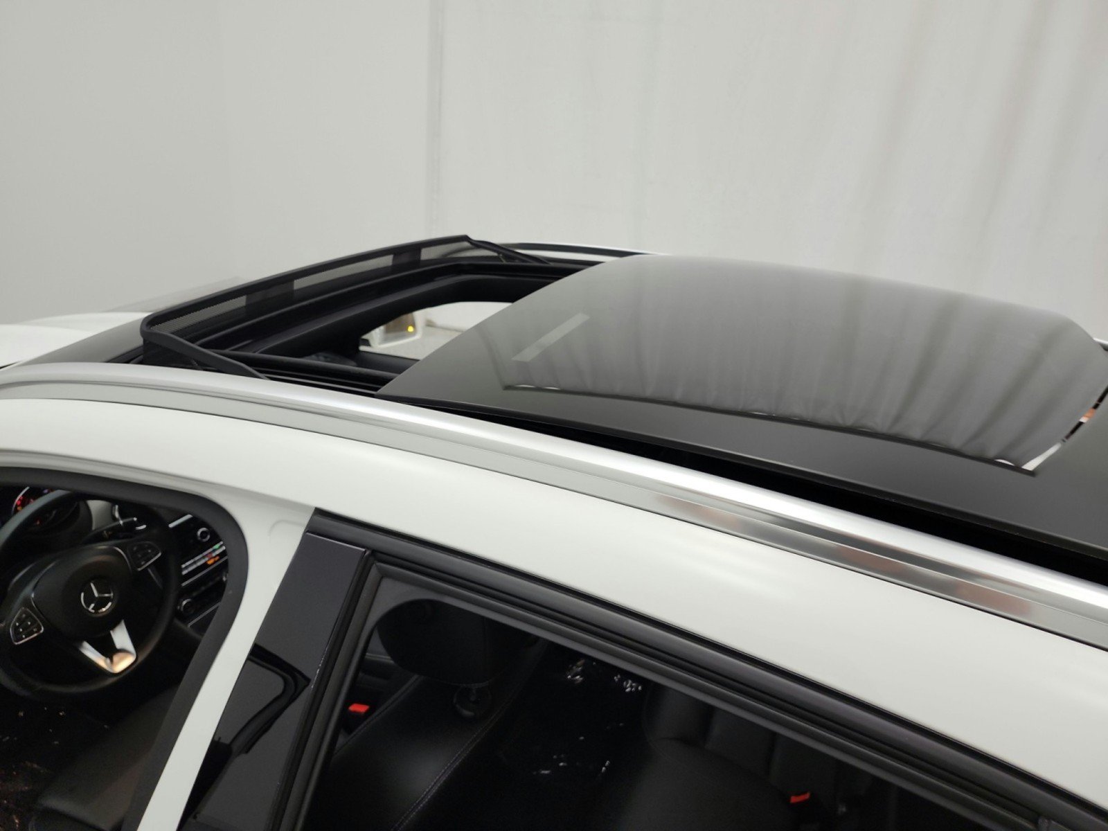 Certified 2020 Mercedes-Benz GLA 250 4MATIC image 11