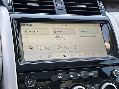 Used 2019 Land Rover Discovery HSE AWD/4WD image 25