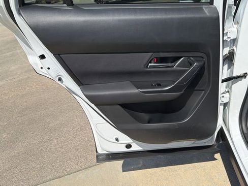 Used 2025 MAZDA CX-50 AWD 2.5 S w/ Premium Plus Pkg image 22