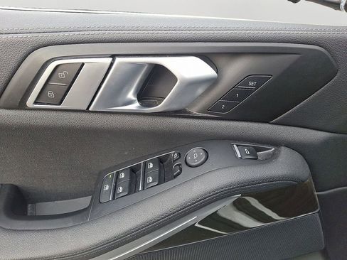 Used 2022 BMW X5 xDrive40i w/ Premium Package image 13