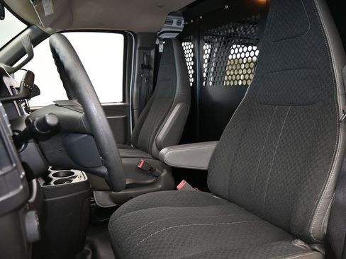 Used 2024 Chevrolet Express 2500 w/ Driver Convenience Package image 10