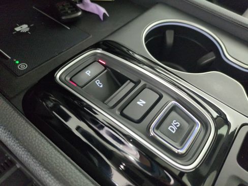 Certified 2025 Honda Pilot Touring image 28