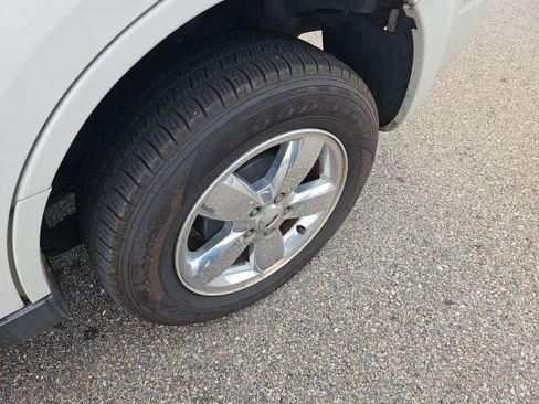 Used 2012 Ford Escape Limited FWD image 16