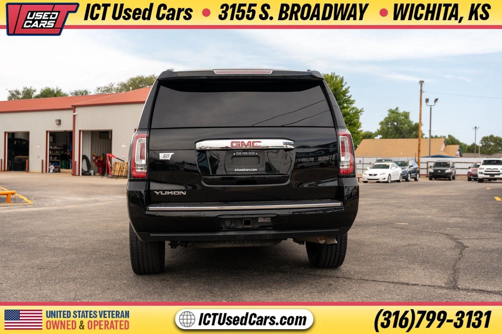 Used 2015 GMC Yukon Denali w/ Premium Package AWD/4WD image 4