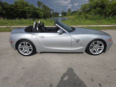 Used 2003 BMW Z4 3.0i image 7