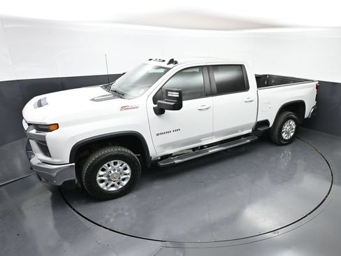 Used 2023 Chevrolet Silverado 2500 LT AWD/4WD image 36