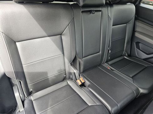 Used 2021 Volkswagen Atlas Cross Sport SE w/ Panoramic Sunroof Package AWD/4WD image 26