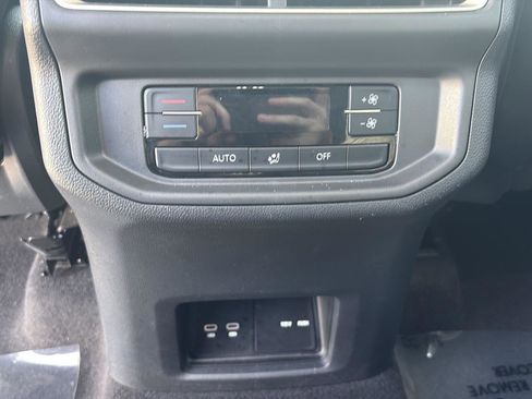 Certified 2024 Volkswagen Atlas SE AWD/4WD image 8
