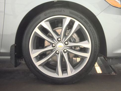 Used 2023 Chevrolet Malibu LT FWD image 11
