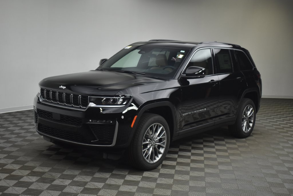 New 2027 Jeep Grand Cherokee Limited AWD/4WD image 18