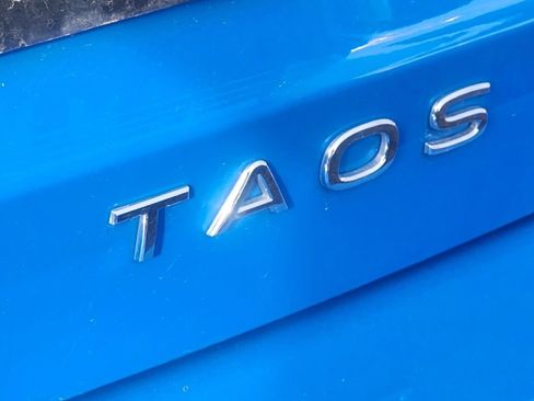 Used 2024 Volkswagen Taos SE image 6