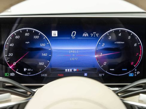 Used 2025 Mercedes-Benz S 580 4MATIC Sedan image 18