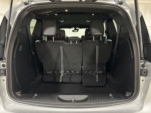 New 2026 Chrysler Pacifica Select image 23