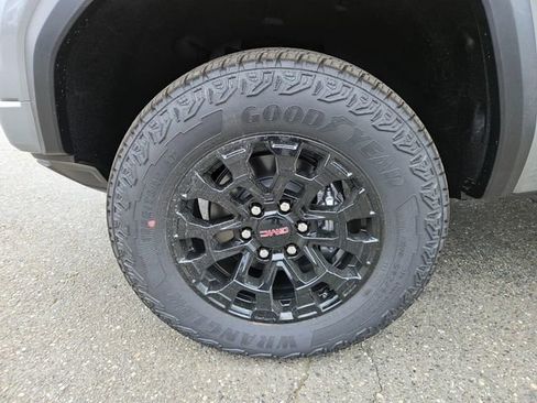 New 2026 GMC Canyon Elevation AWD/4WD image 9