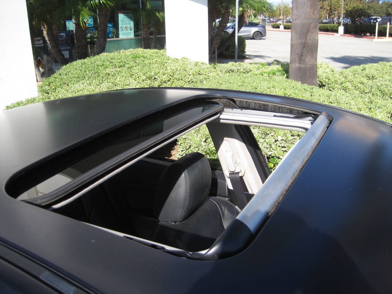 Used 2011 MAZDA MAZDA3 i Touring FWD image 19