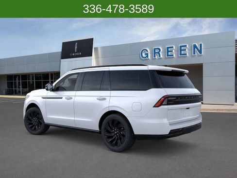 New 2025 Lincoln Navigator Reserve w/ Jet Appearance Package image 4