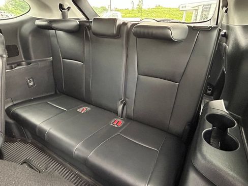 Used 2023 Toyota Highlander XLE AWD/4WD image 58