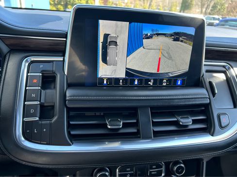 Used 2022 Chevrolet Tahoe Z71 w/ Off-Road Capability Package AWD/4WD image 23