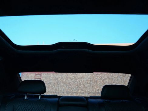 Used 2016 BMW 750i xDrive image 26