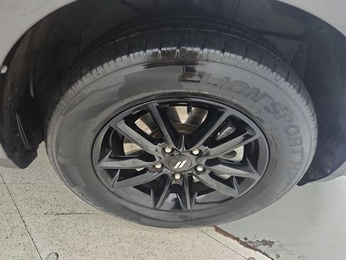 Used 2020 Dodge Journey SE w/ SE Popular Equipment Group FWD image 38