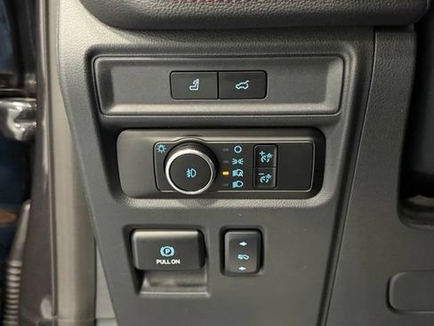 Used 2024 Ford Expedition Max Limited RWD image 12