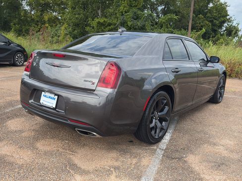 Used 2023 Chrysler 300 S RWD image 3