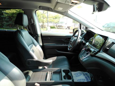Used 2023 Honda Odyssey EX-L image 17