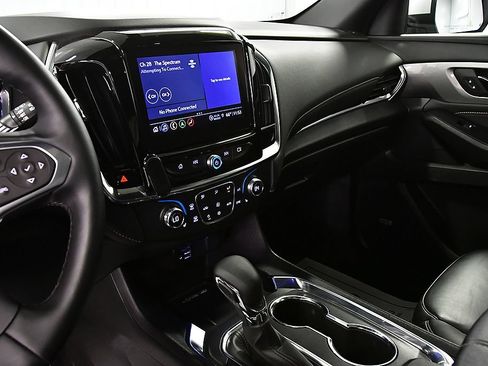 Used 2023 Chevrolet Traverse LT w/ LT Premium Package AWD/4WD image 21