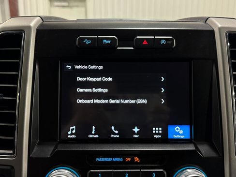 Used 2018 Ford F150 Lariat w/ Equipment Group 502A Luxury AWD/4WD image 31