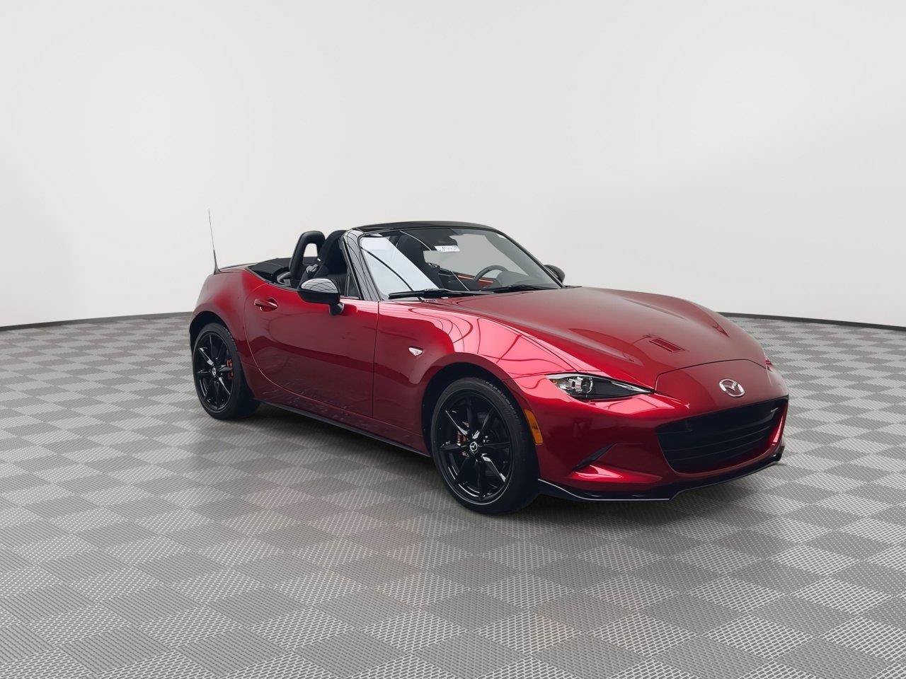 Used 2021 MAZDA MX-5 Miata Club RWD image 27