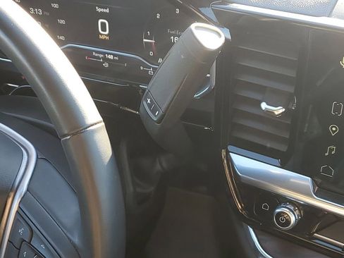 Used 2025 GMC Sierra 1500 SLT image 13