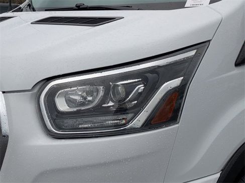 Used 2023 Ford Transit 350 XLT image 9