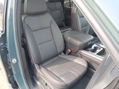 Used 2025 Chevrolet Tahoe RST w/ RST Capability Package image 60