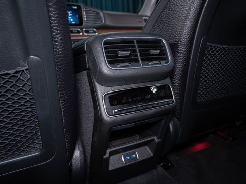 New 2026 Mercedes-Benz GLS 450 4MATIC image 25