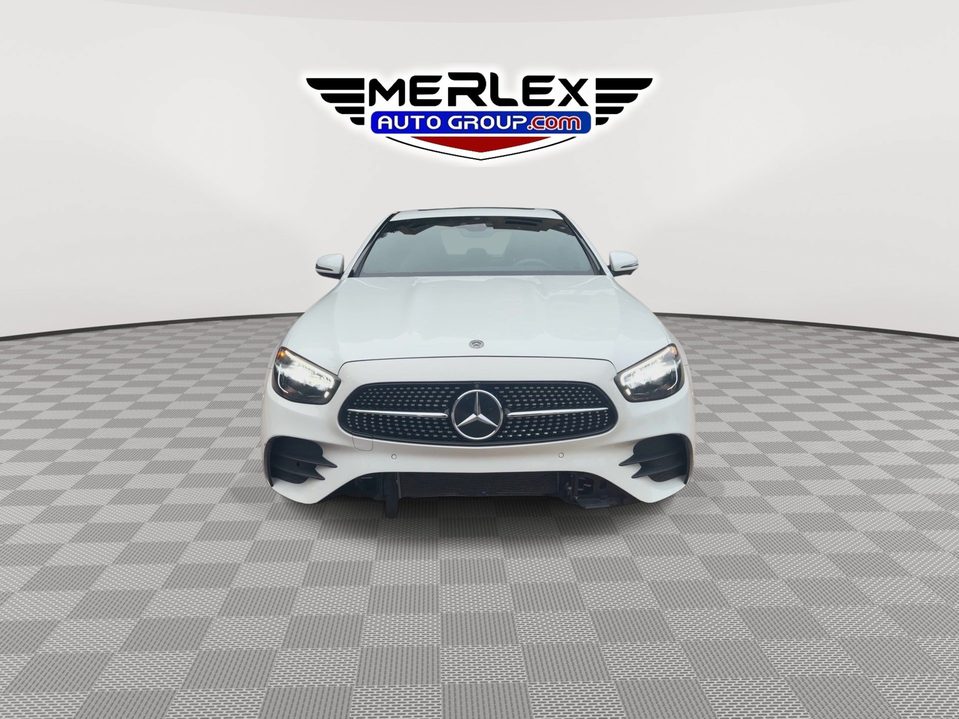 Used 2021 Mercedes-Benz E 350 Sedan image 3