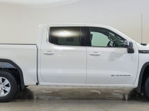 Used 2023 GMC Sierra 1500 SLE AWD/4WD image 11
