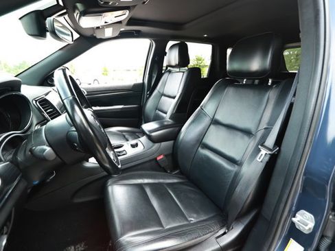 Used 2020 Jeep Grand Cherokee Limited AWD/4WD image 26