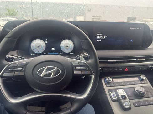 Used 2025 Hyundai Palisade SEL FWD image 15