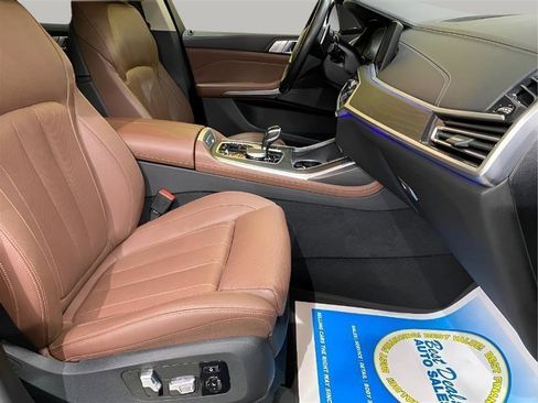 Used 2020 BMW X7 xDrive40i w/ Premium Package image 17