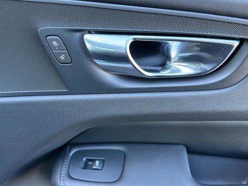 Used 2025 Volvo XC60 B5 Core w/ Protection Package Premier image 19