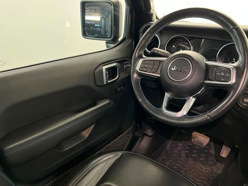 Used 2021 Jeep Wrangler Unlimited Rubicon 4xe w/ Steel Bumper Group image 11