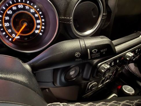 Used 2022 Jeep Gladiator Overland w/ Popular Equipment Package image 31